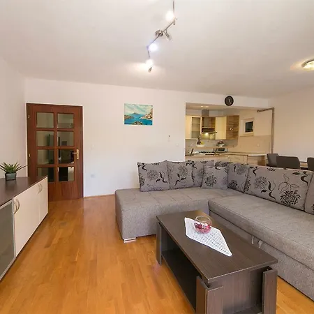 Marina Apartman Makarska