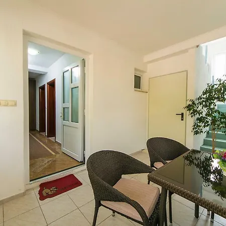 Apartment Marina Sea View & Jacuzzi Makarska