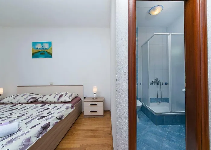 Marina Apartment *